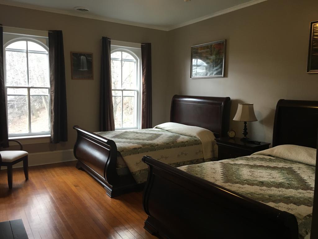 Cook Mansion Bed & Breakfast Montour Falls Bagian luar foto