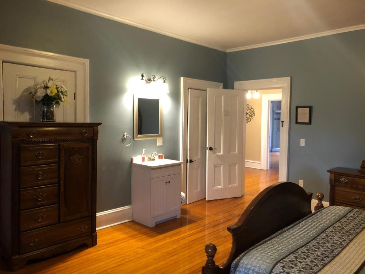 Cook Mansion Bed & Breakfast Montour Falls Bagian luar foto