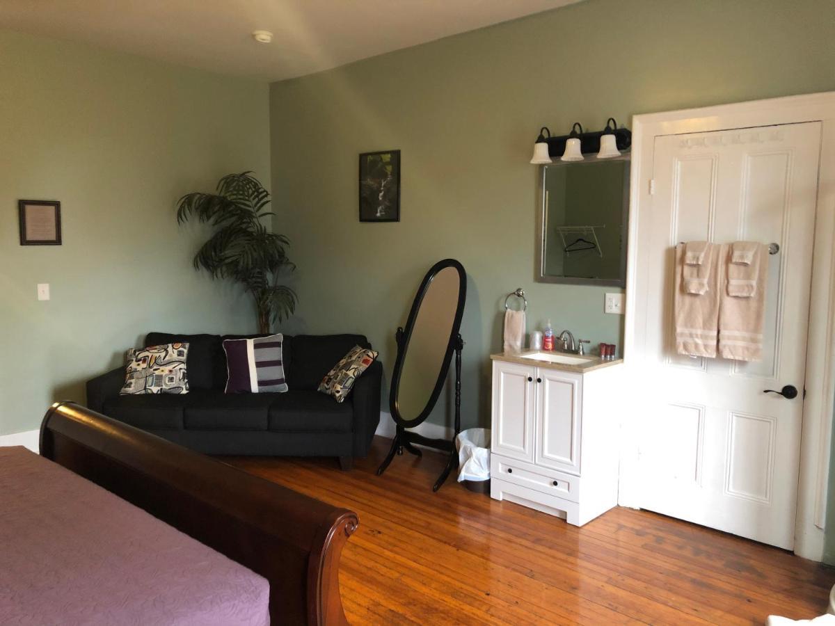 Cook Mansion Bed & Breakfast Montour Falls Bagian luar foto