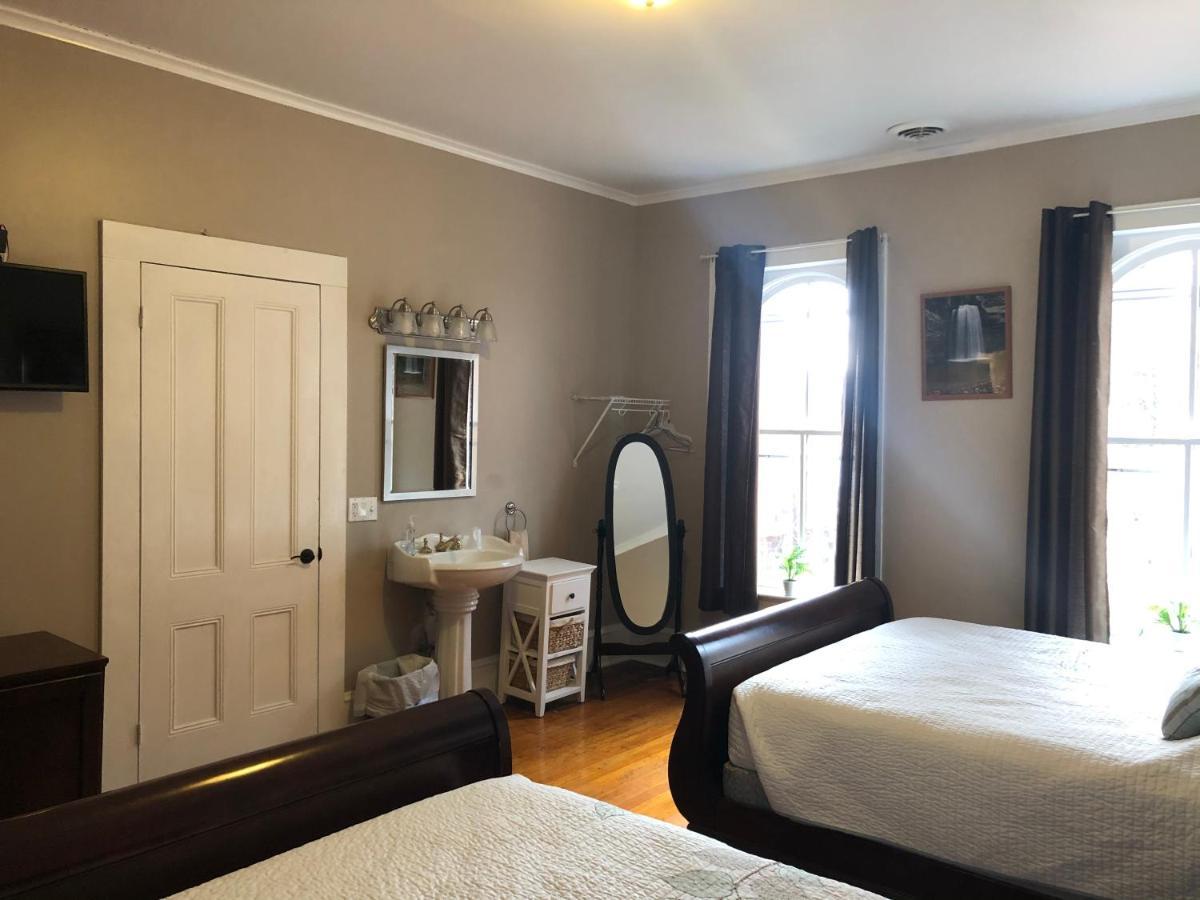 Cook Mansion Bed & Breakfast Montour Falls Bagian luar foto